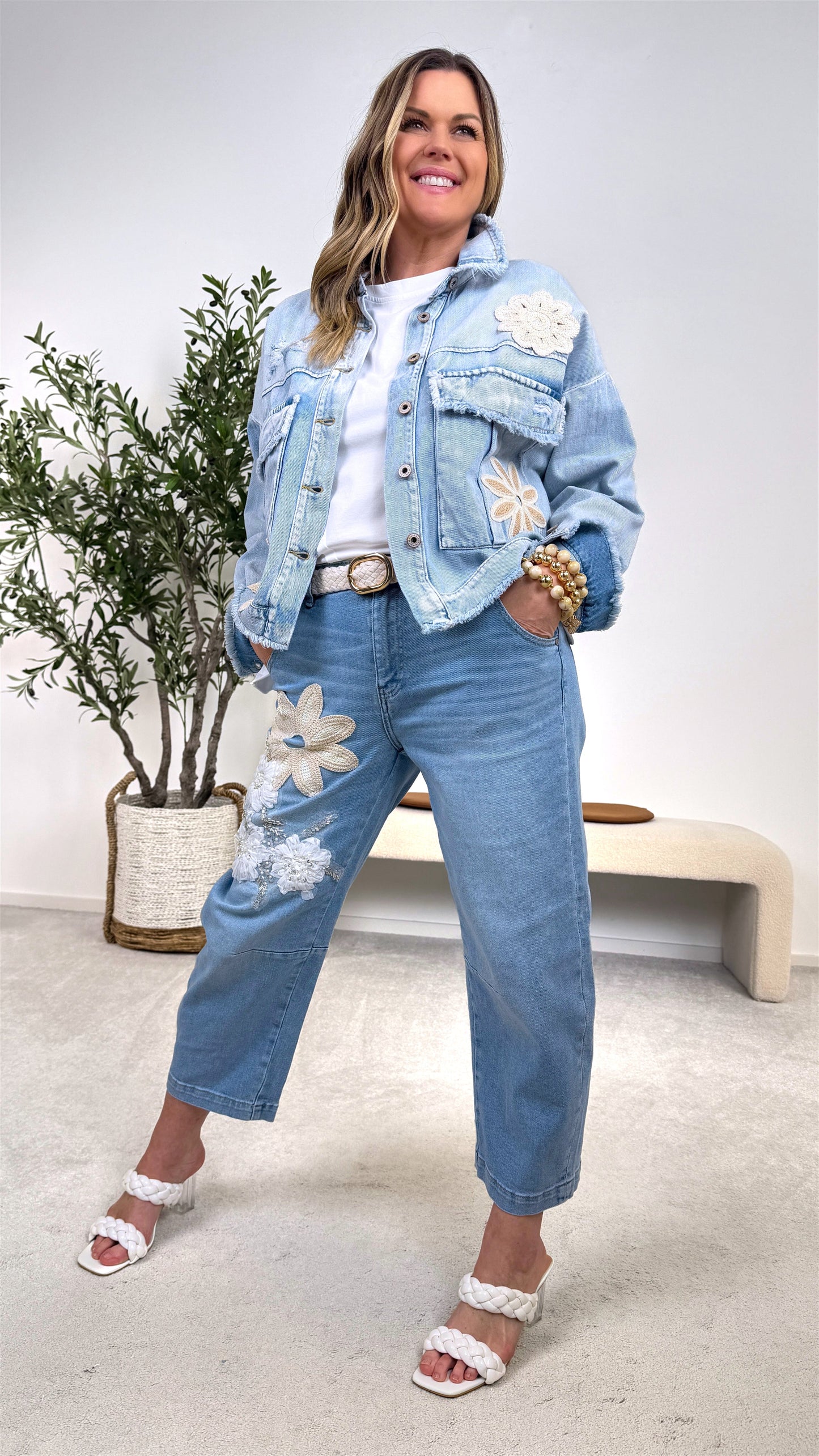 Flower Power Muse - Giacca di jeans giocosa