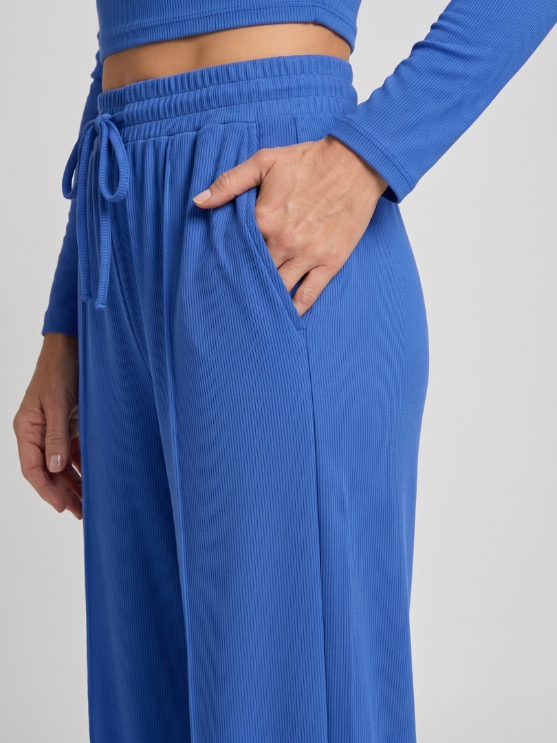 Avam - Comodo Set di Top a Manica Lunga con Collo a Giro e Pantaloni