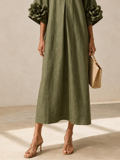 Abito Midi Verde Oliva con Scollo a V e Maniche Floreali Stravaganti