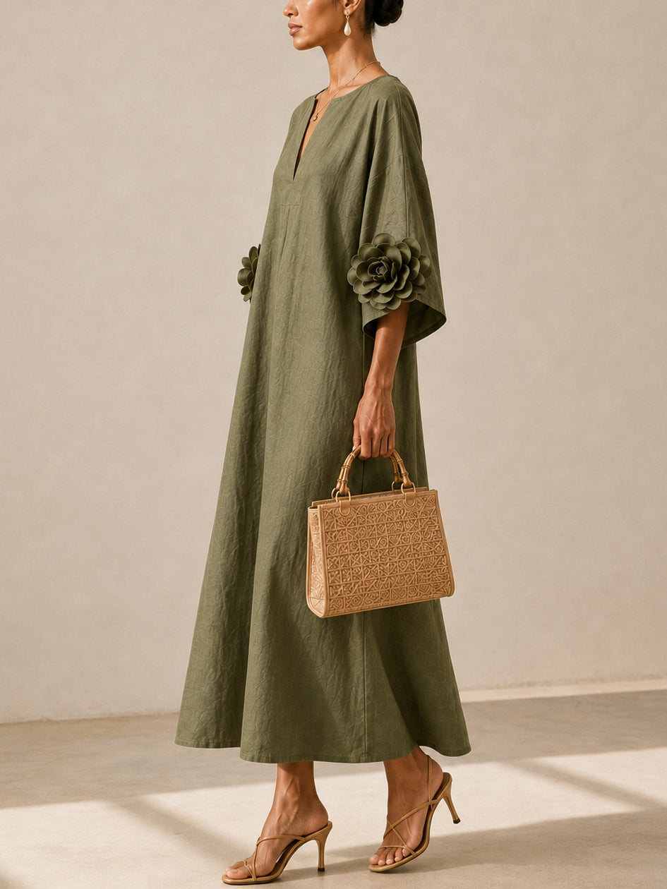 Abito Midi Verde Oliva con Scollo a V e Maniche Floreali Stravaganti